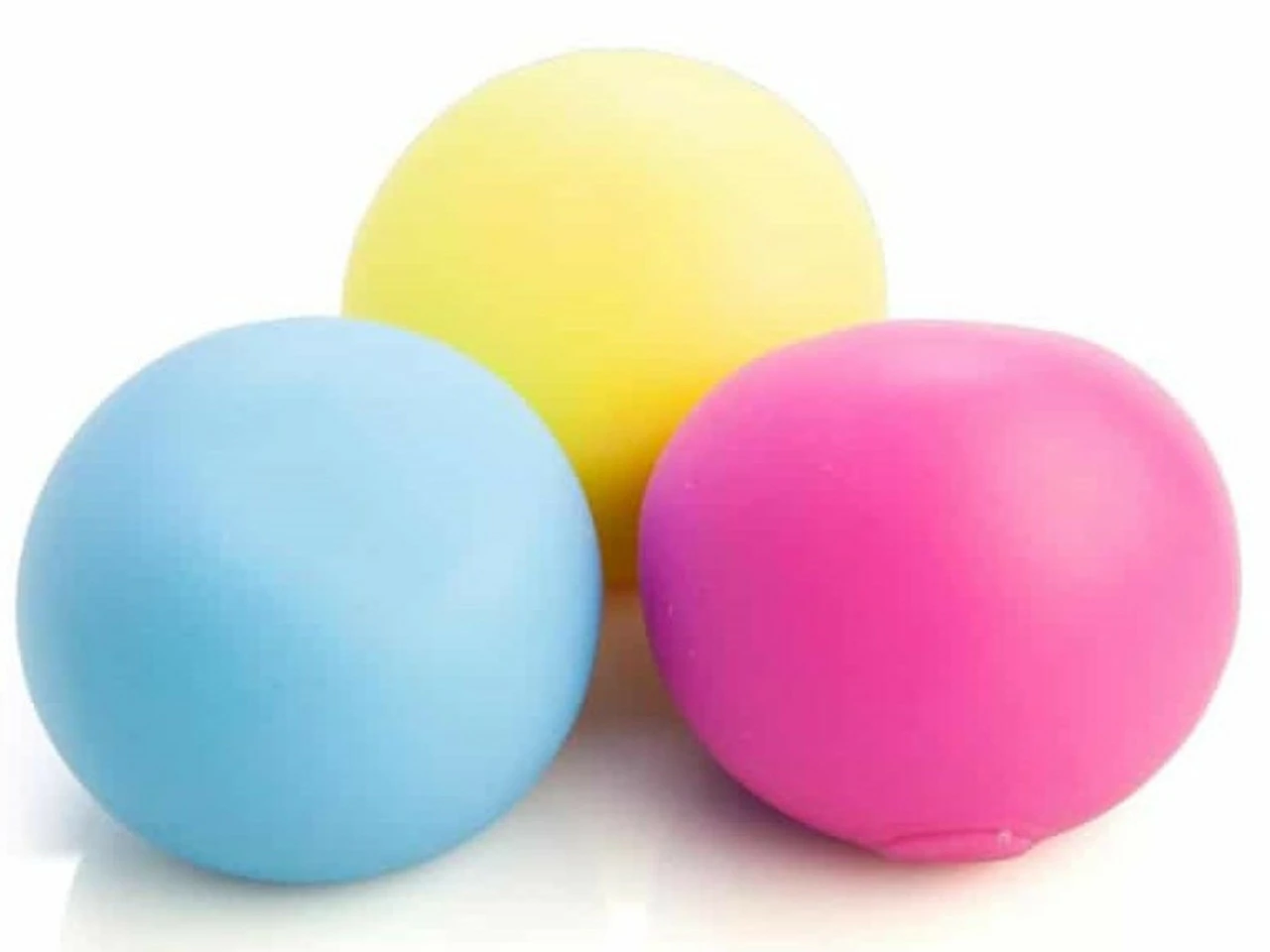 Smooshos Colour Change Ball 1 Smooshos Colour Change Ball